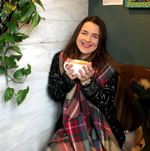 Meet your Posher, Yana